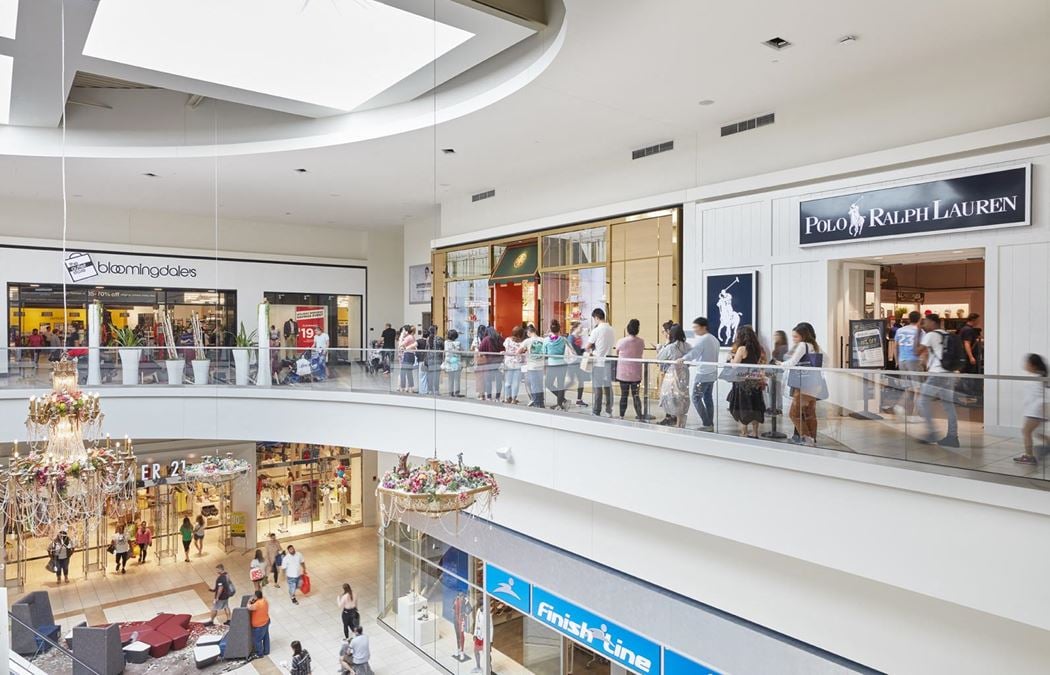 QuikSpace | Fashion Outlets of Chicago